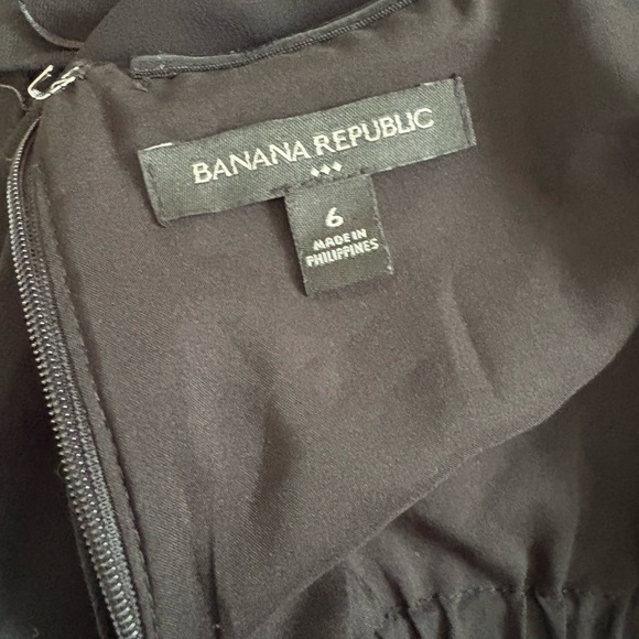 Banana Republic Elegant Black Women's Skirt - Picture 3 of 5